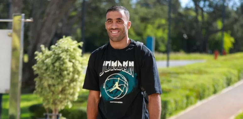 لاعبو المنتخب المغربي يبدأون في التوافد على "مركب محمد السادس"